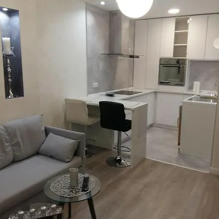 N&l * Banja Luka