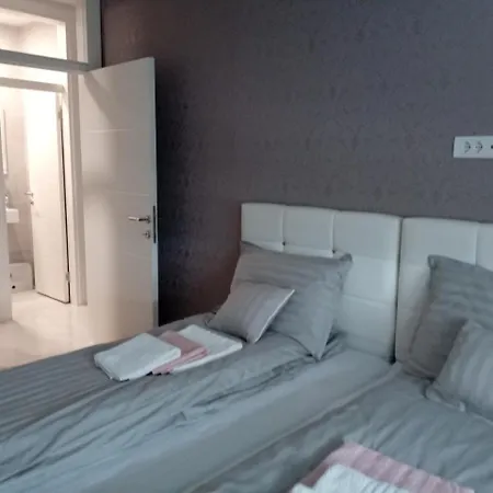 N&l Apartment *